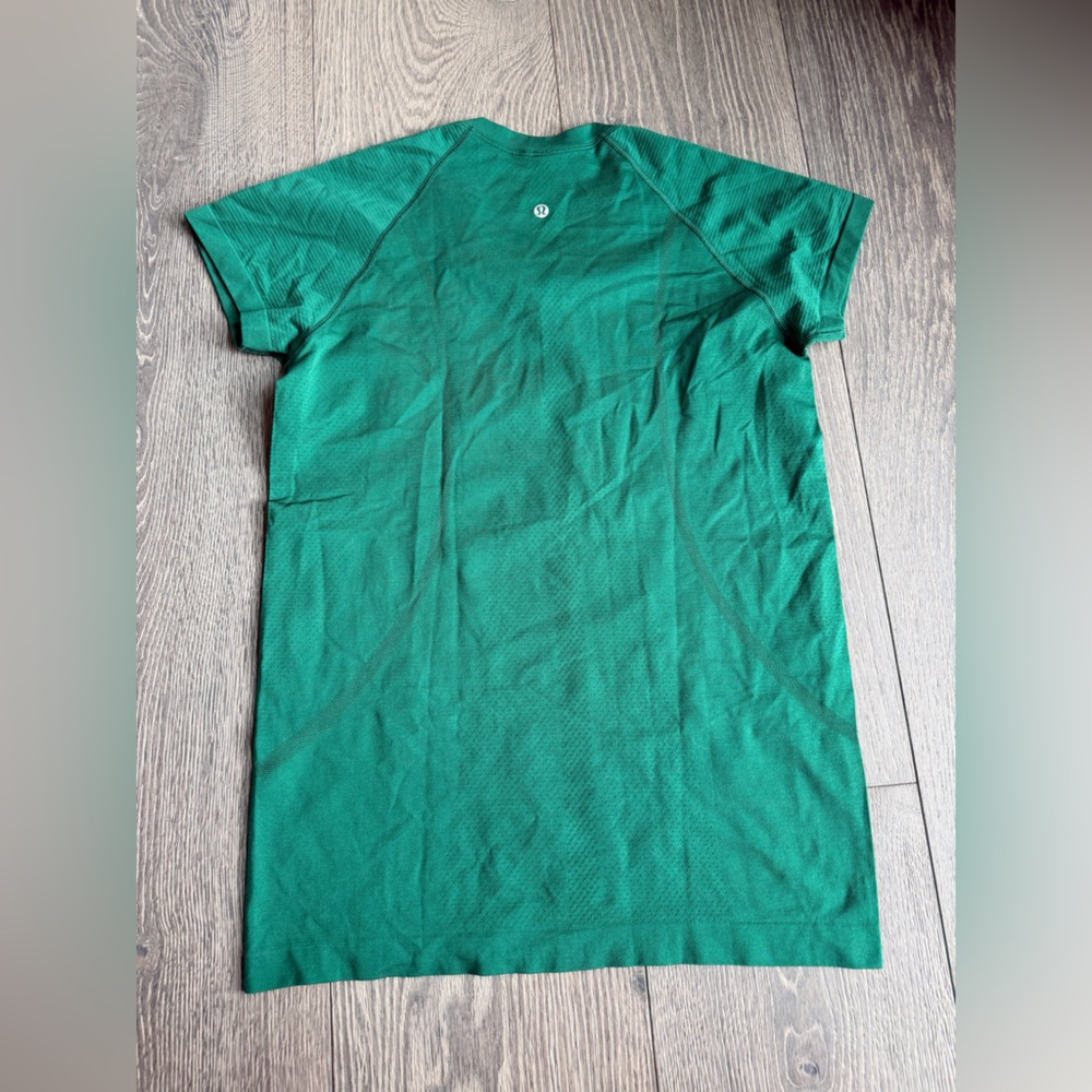 Lululemon Swiftly Tech Short Sleeve Shirt 2.0 in Everglade Green Size 10 - Picture 4 of 6